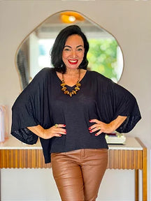 Combo Blusa Bassi + Colar